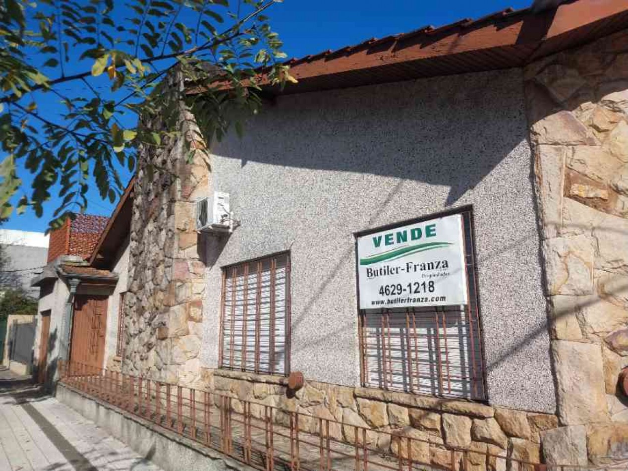 Chalet en Venta 3 ambientes -Moron Sur