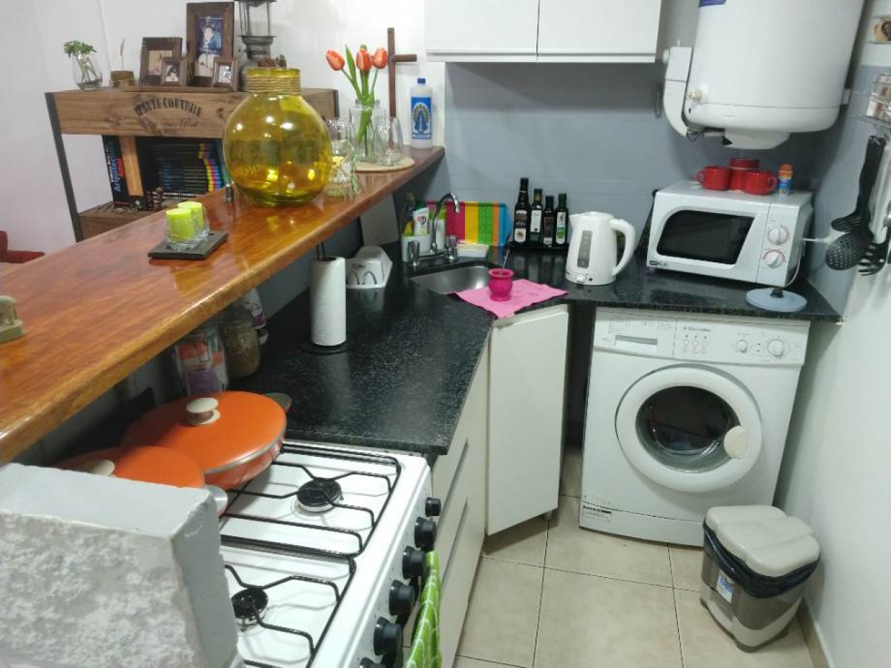 RETASADO!!Departamento 2 amb. en planta baja con cochera o patio propio