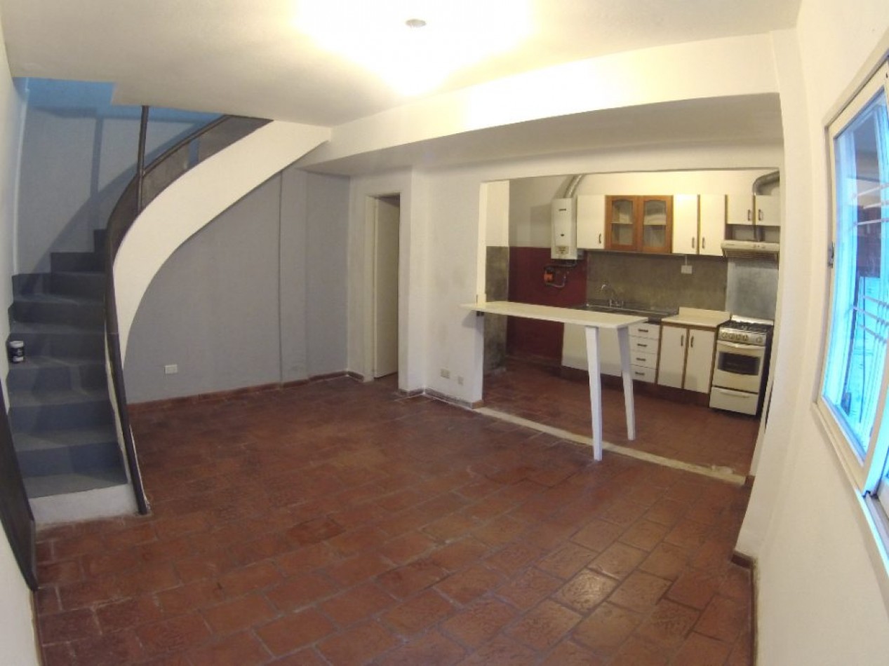 Duplex  3 ambientes -VENTA-  Castelar Norte-Apto Credito