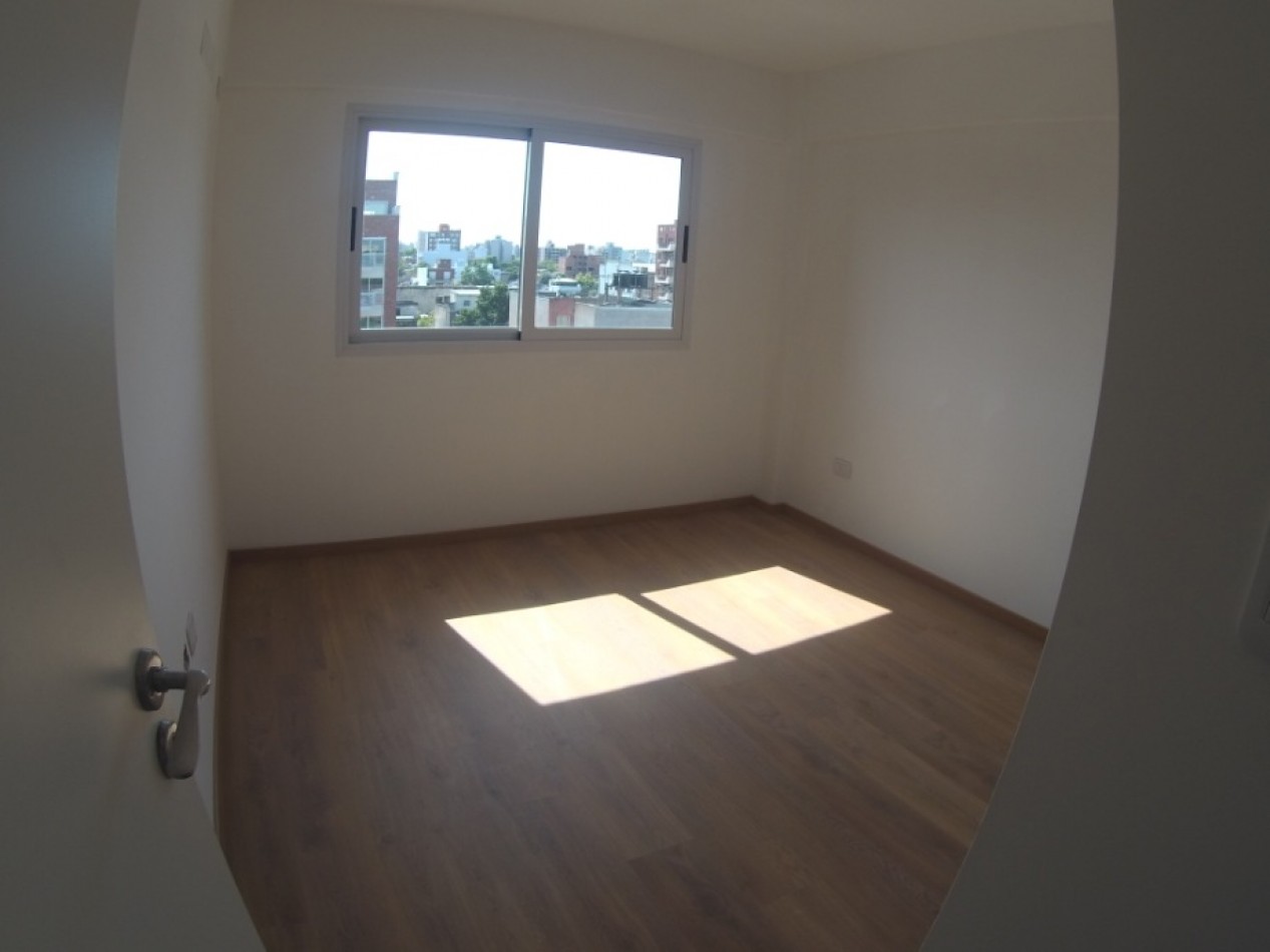 VENTA- Departamento 2 Ambientes - Moron