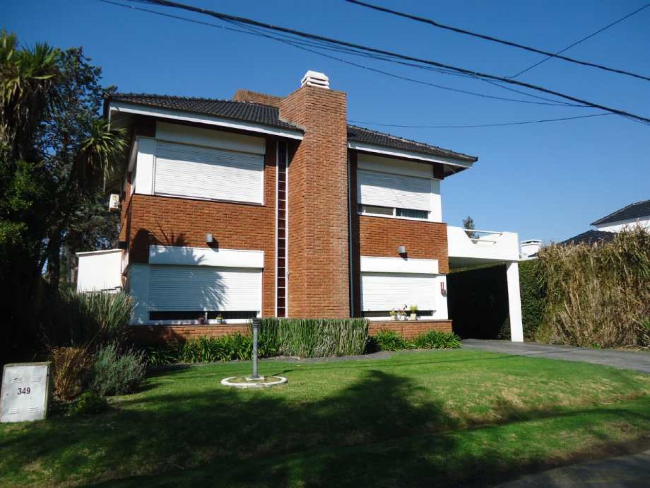 Chalet en venta en Country Barrio Las Lajas 