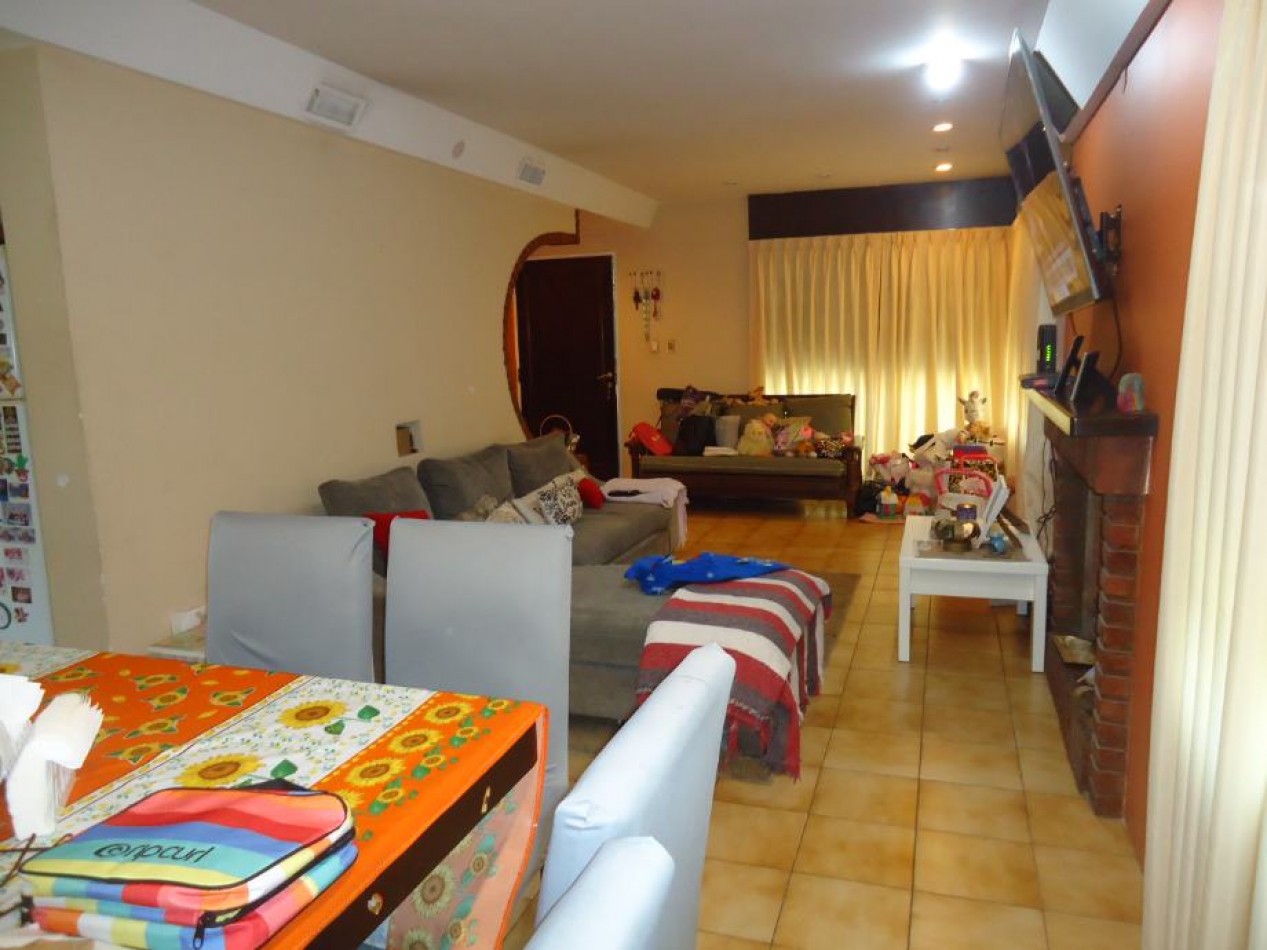 Chalet en venta en Country Barrio Las Lajas 
