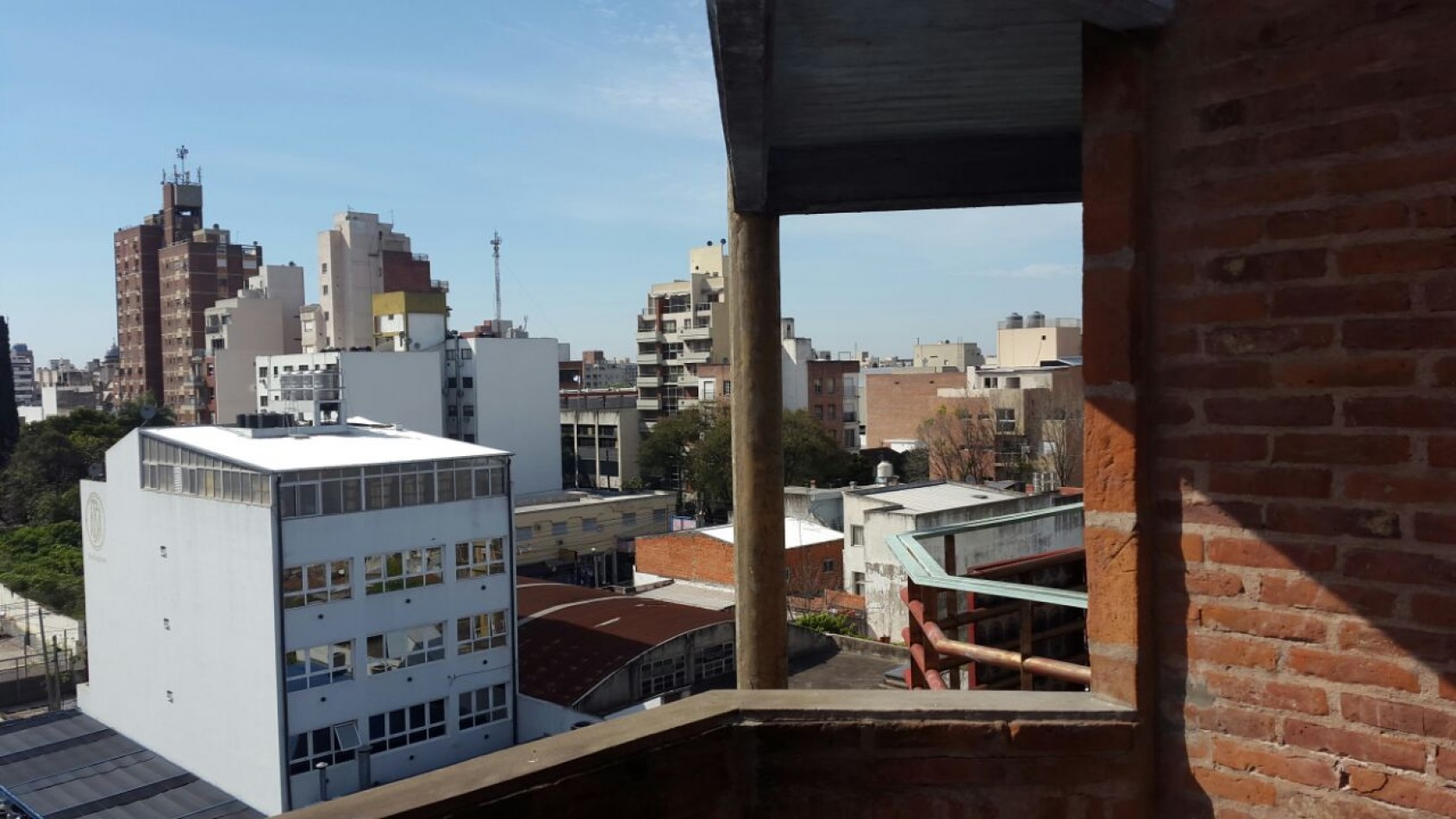 Departamento con cochera en  VENTA - Zona Tribunales -Moron