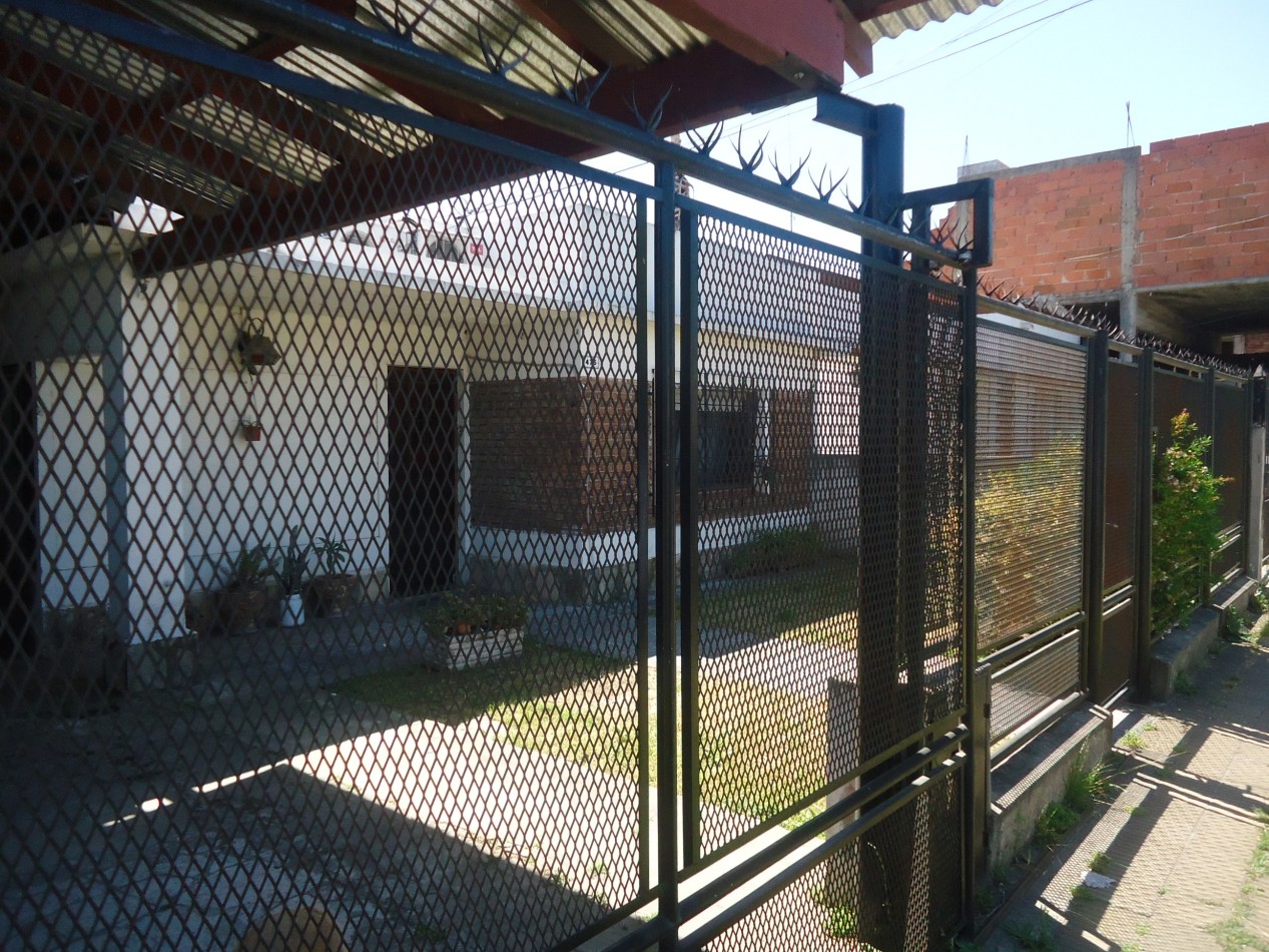 Venta - Casa americana en Ituzaingo Norte