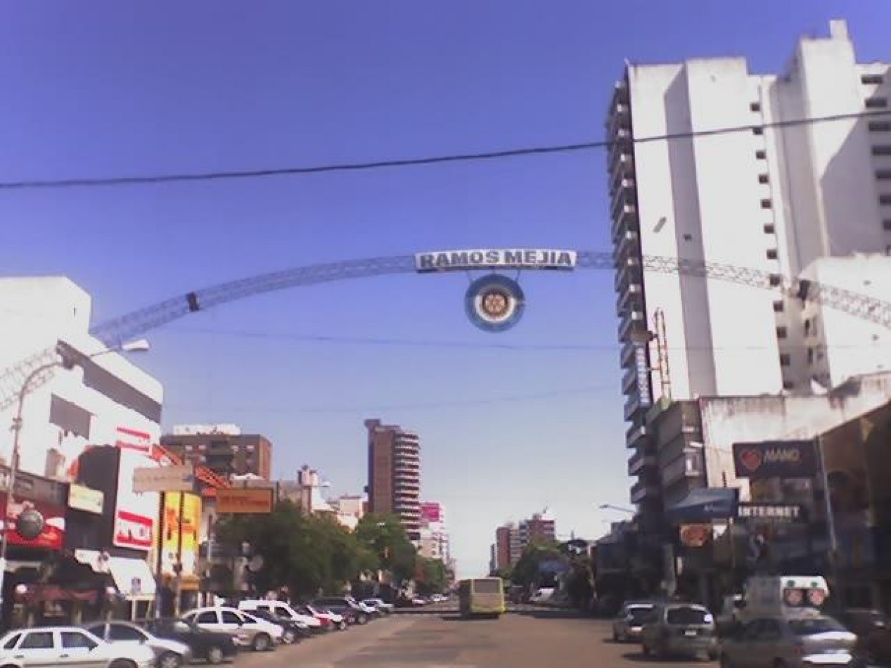Departamento 3 amb. con cochera cubierta  en Ramos Mejia - APTO CREDITO