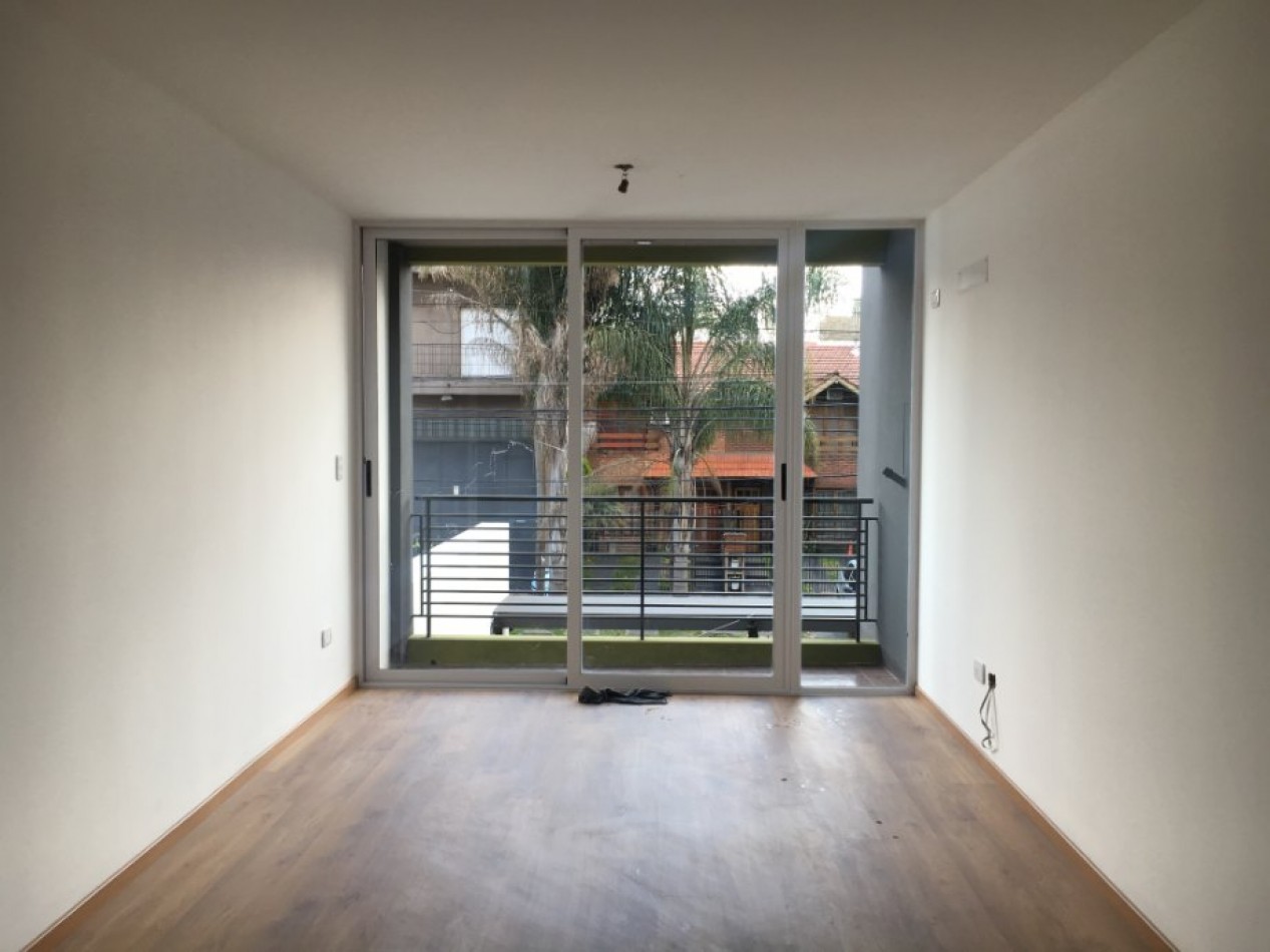 VENTA- Departamento 2 Ambientes - Moron