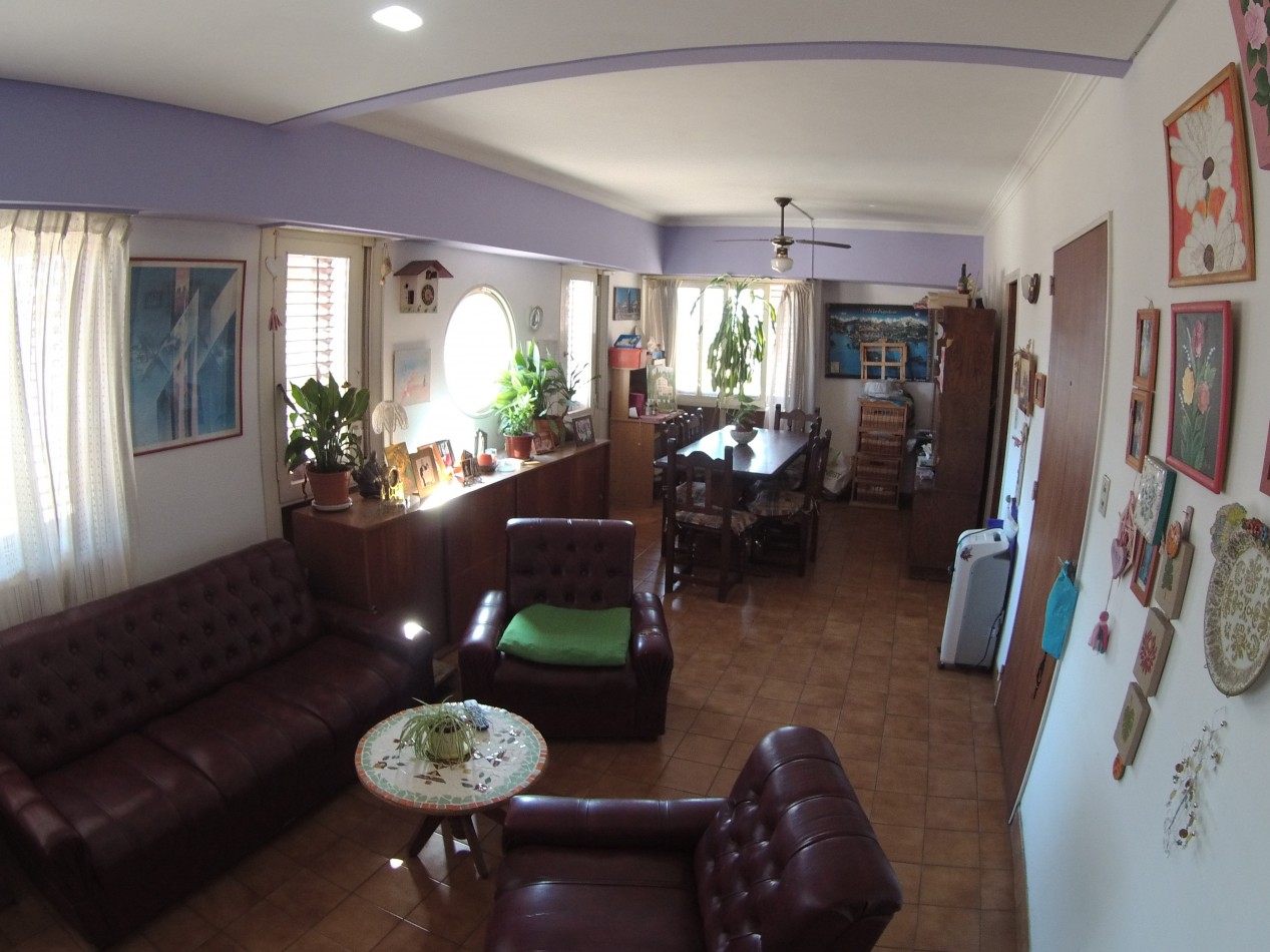 Departamento VENTA - Frente a Plaza de Moron