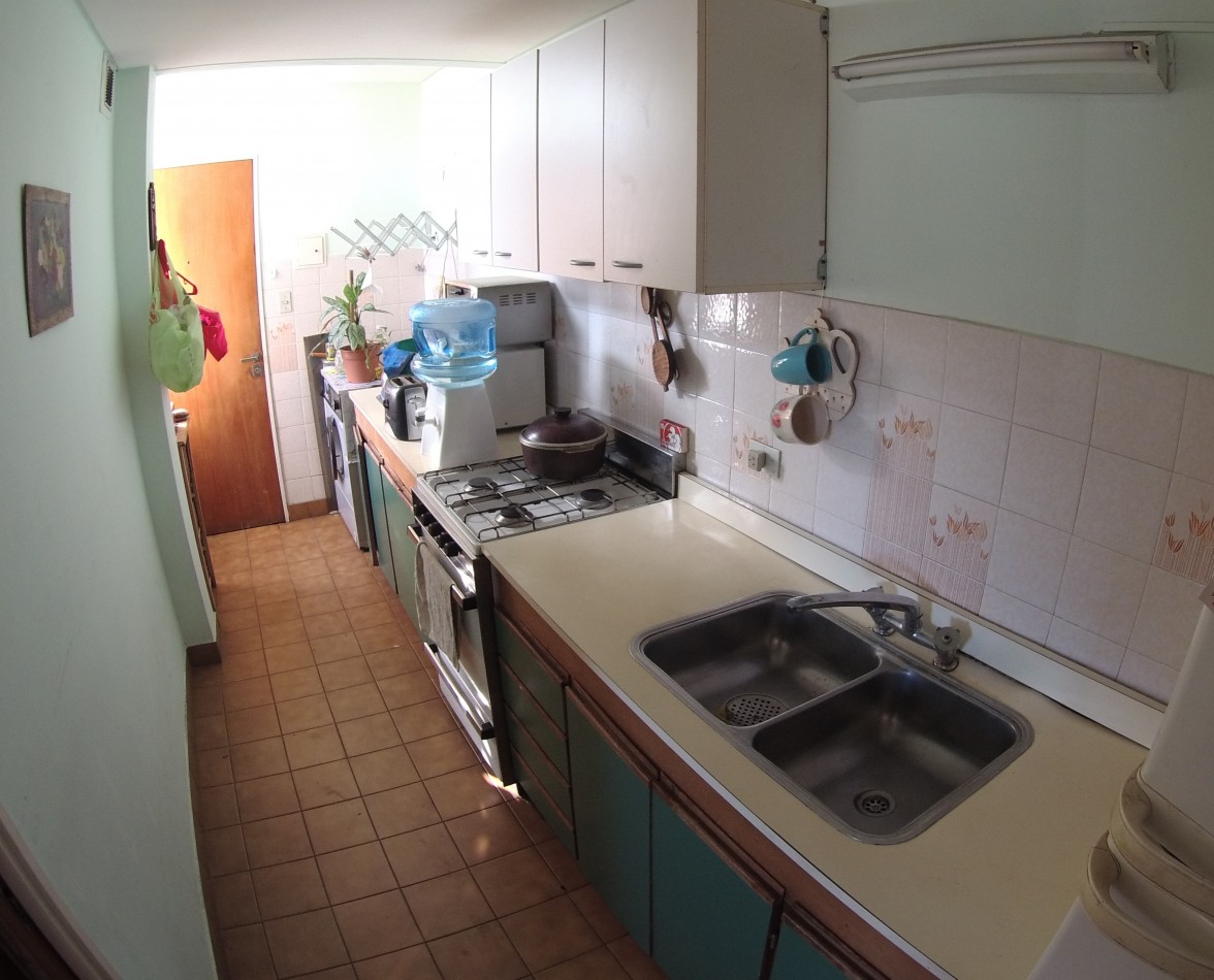 Departamento VENTA - Frente a Plaza de Moron