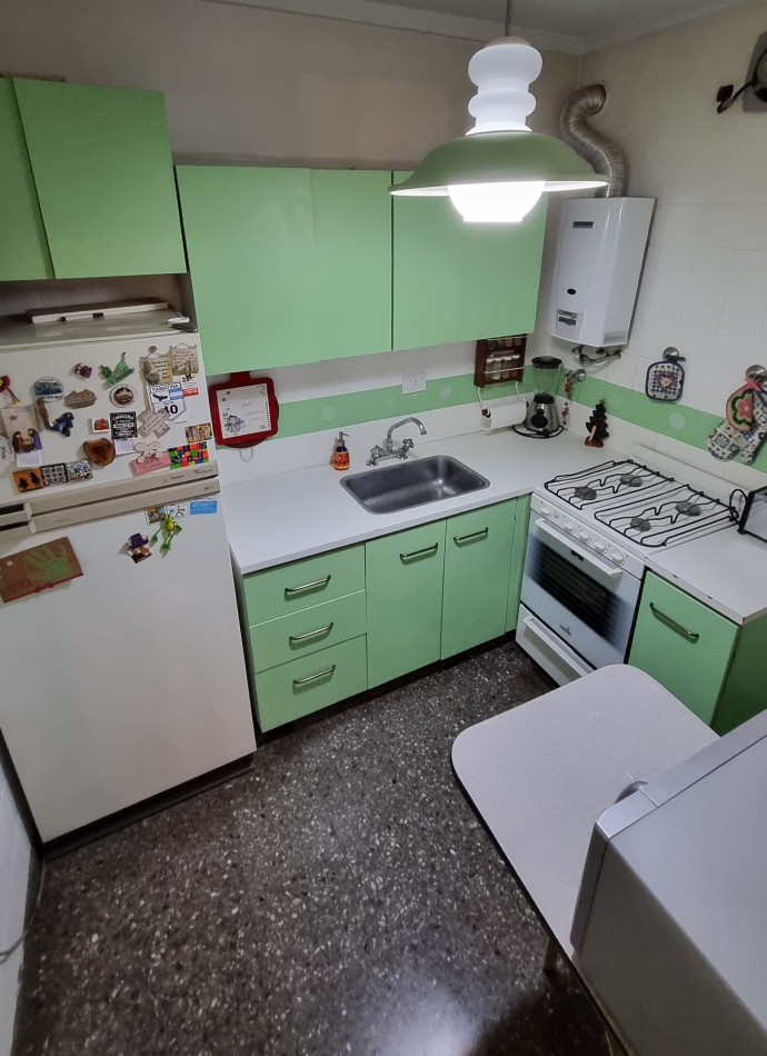 Departamento con cochera de tres ambientes en Ramos Mejia