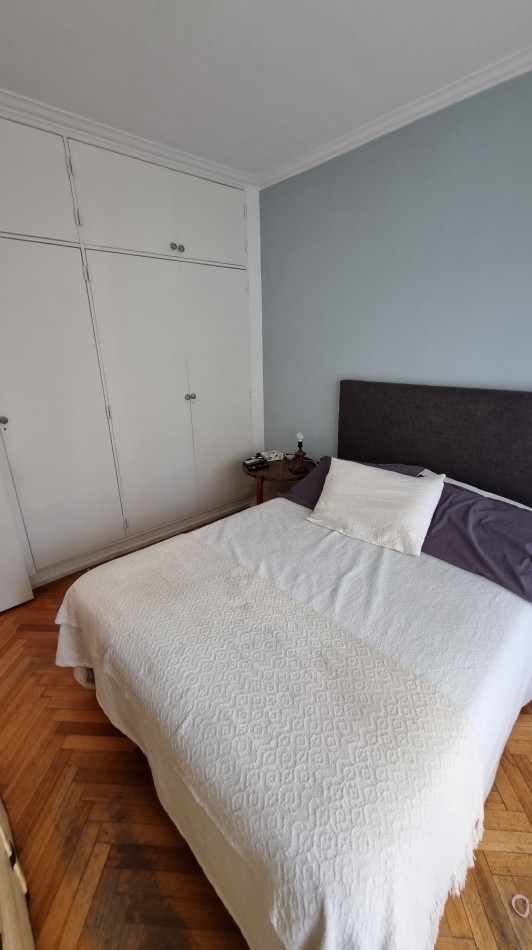 Departamento con cochera de tres ambientes en Ramos Mejia