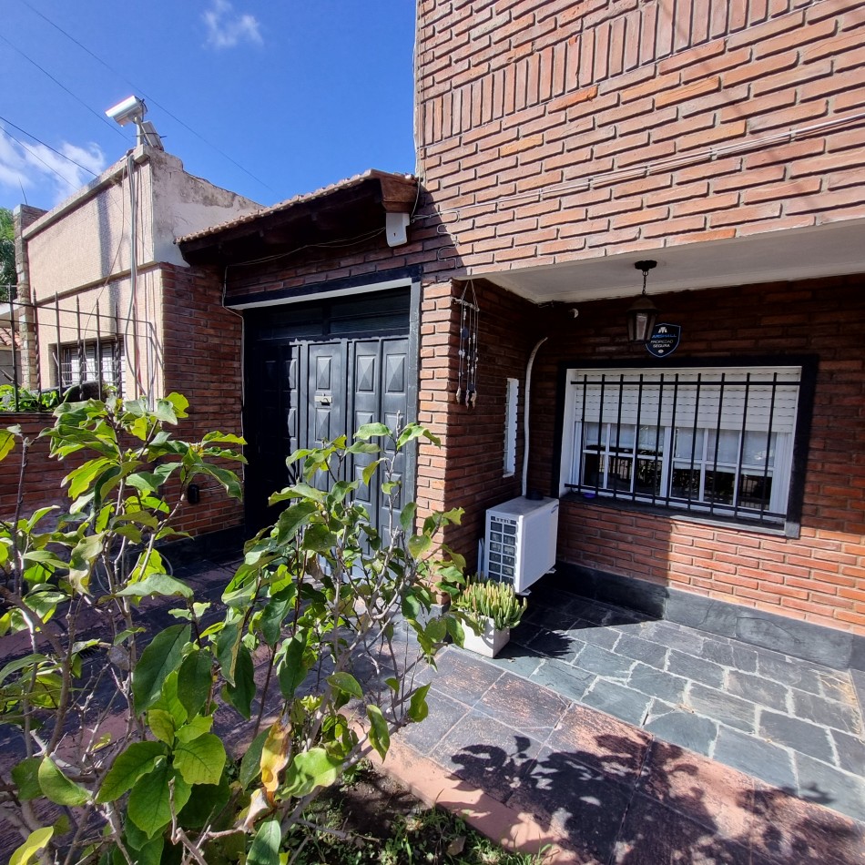 Casa en venta Castelar Sur