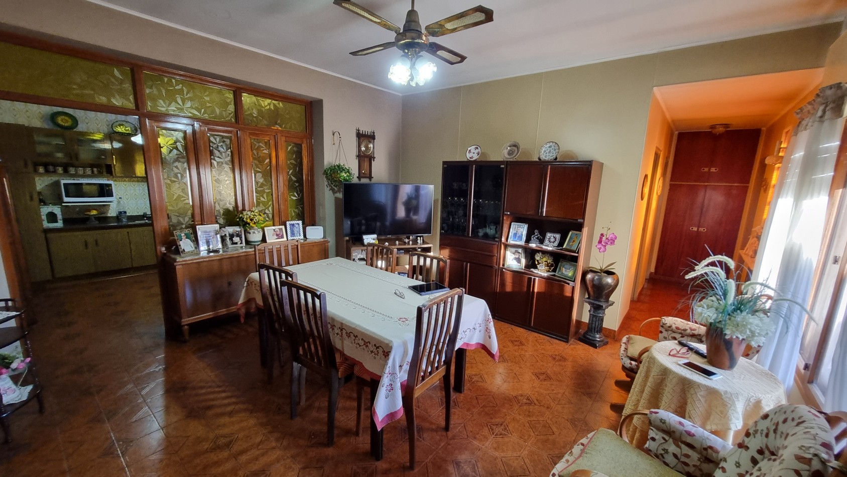 Venta casa en Villa Luzuriaga