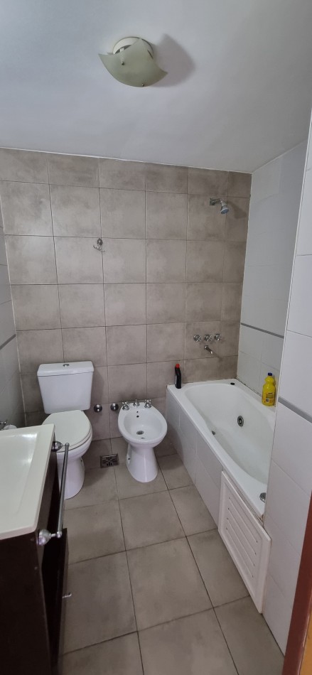 Venta- Departamento 2 Amb. calle Belgrano - Moron