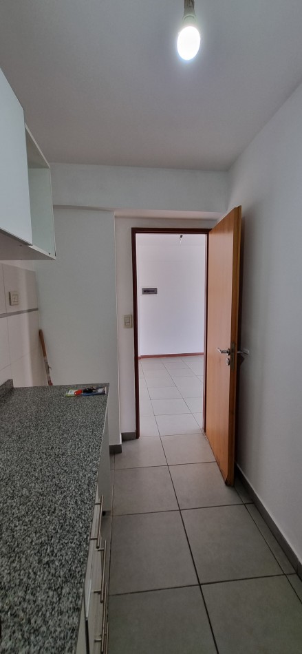 Venta- Departamento 2 Amb. calle Belgrano - Moron