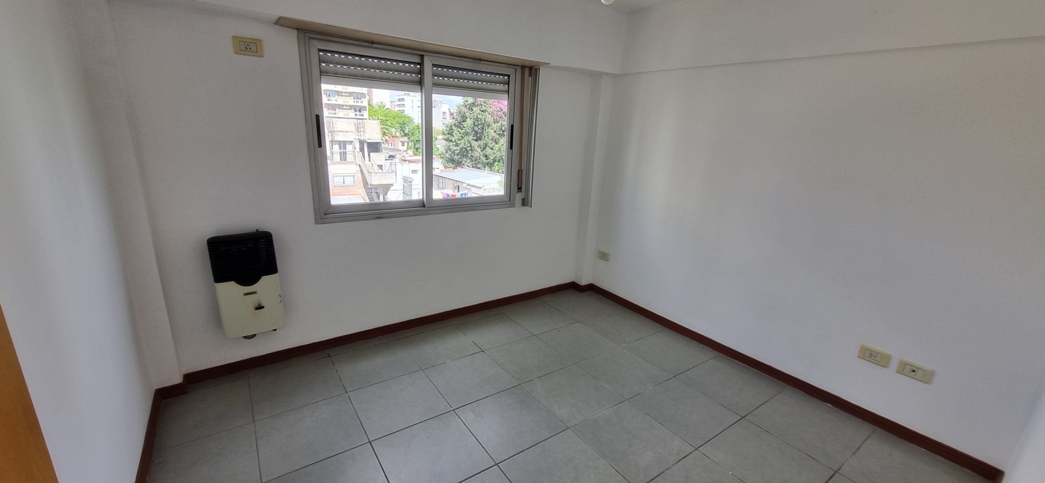 Venta- Departamento 2 Amb. calle Belgrano - Moron