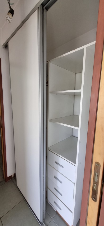 Venta- Departamento 2 Amb. calle Belgrano - Moron