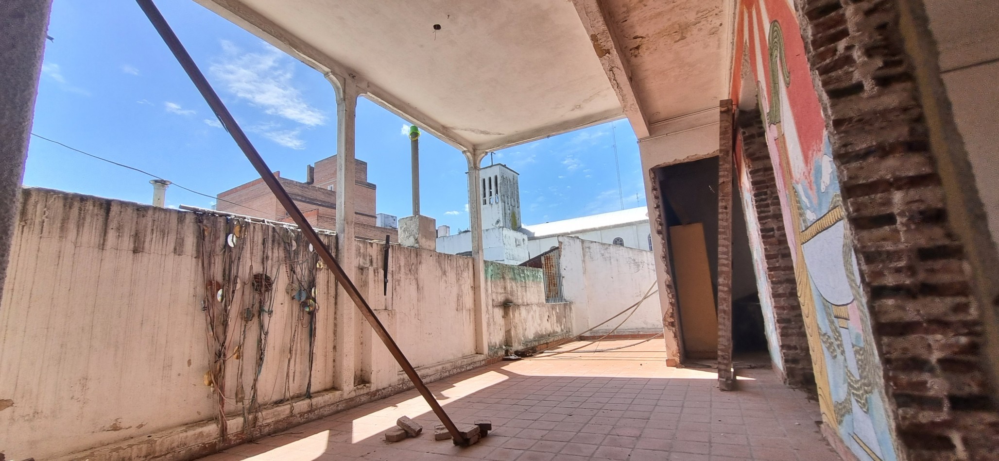 Departamento a reciclar en Castelar. Venta