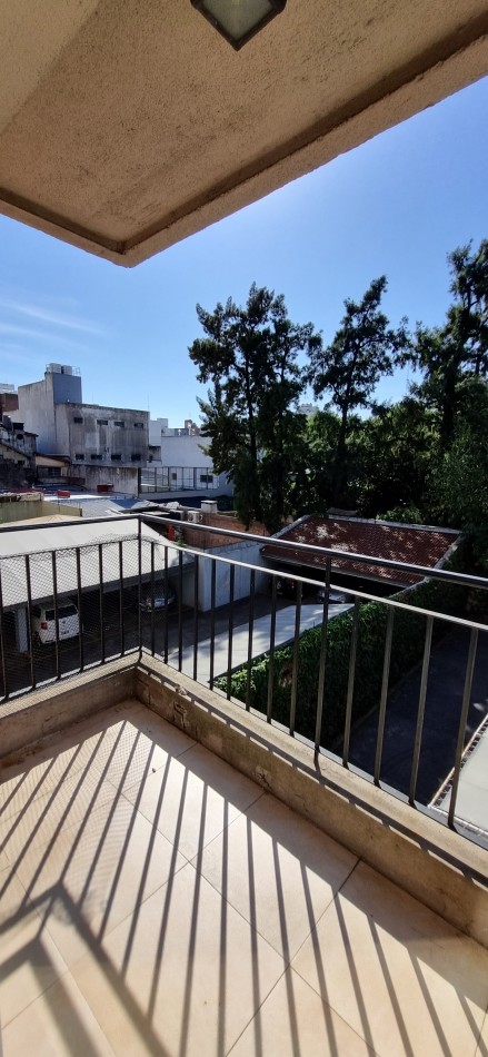 Departamento 2 amb. en alquiler en Castelar Norte