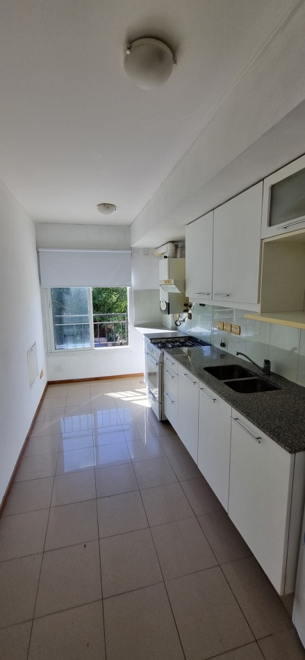 Departamento 2 amb. en alquiler en Castelar Norte