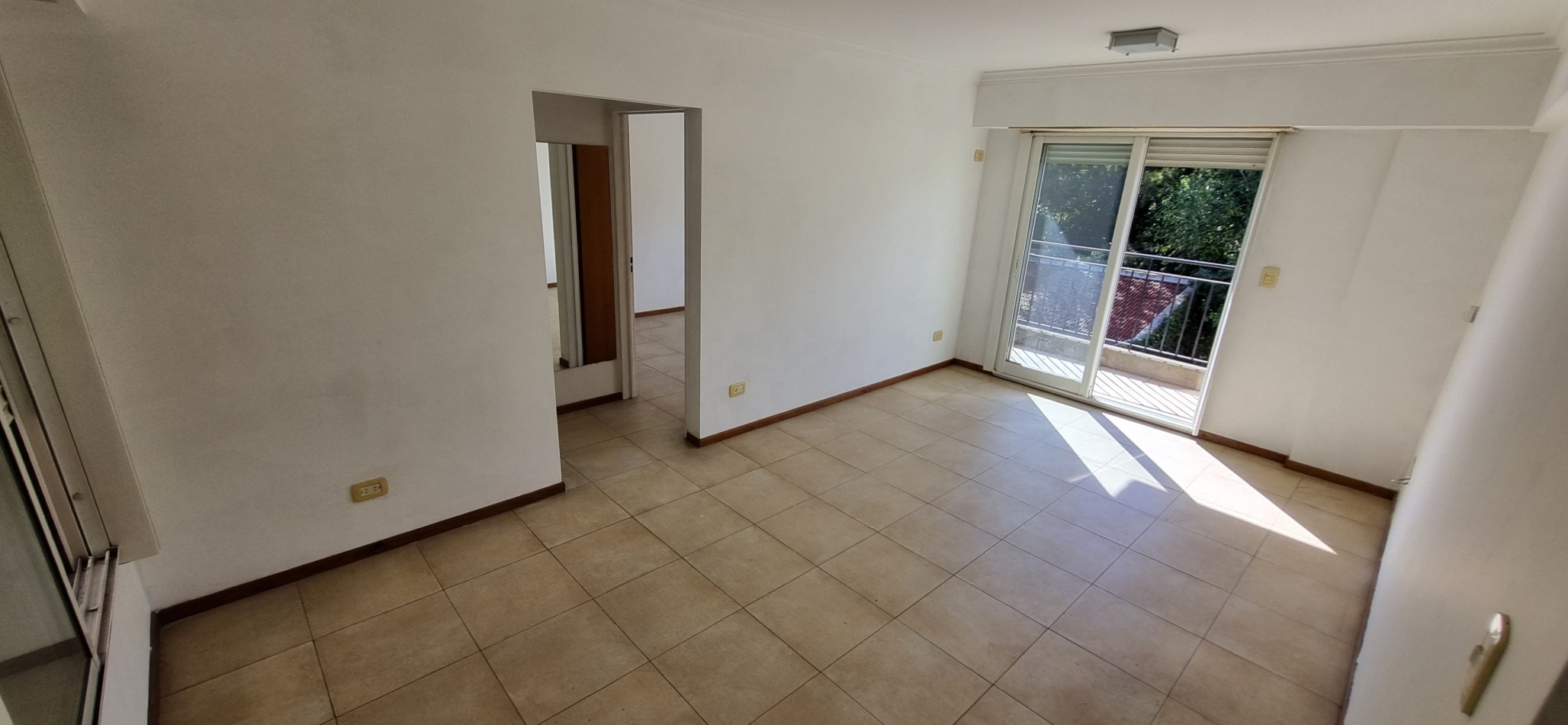 Departamento 2 amb. en alquiler en Castelar Norte