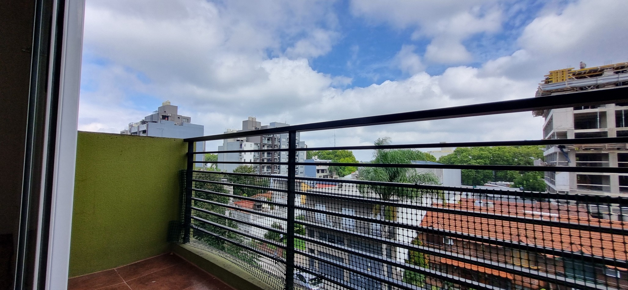 ALQUILER Monoambiente con cochera en Moron