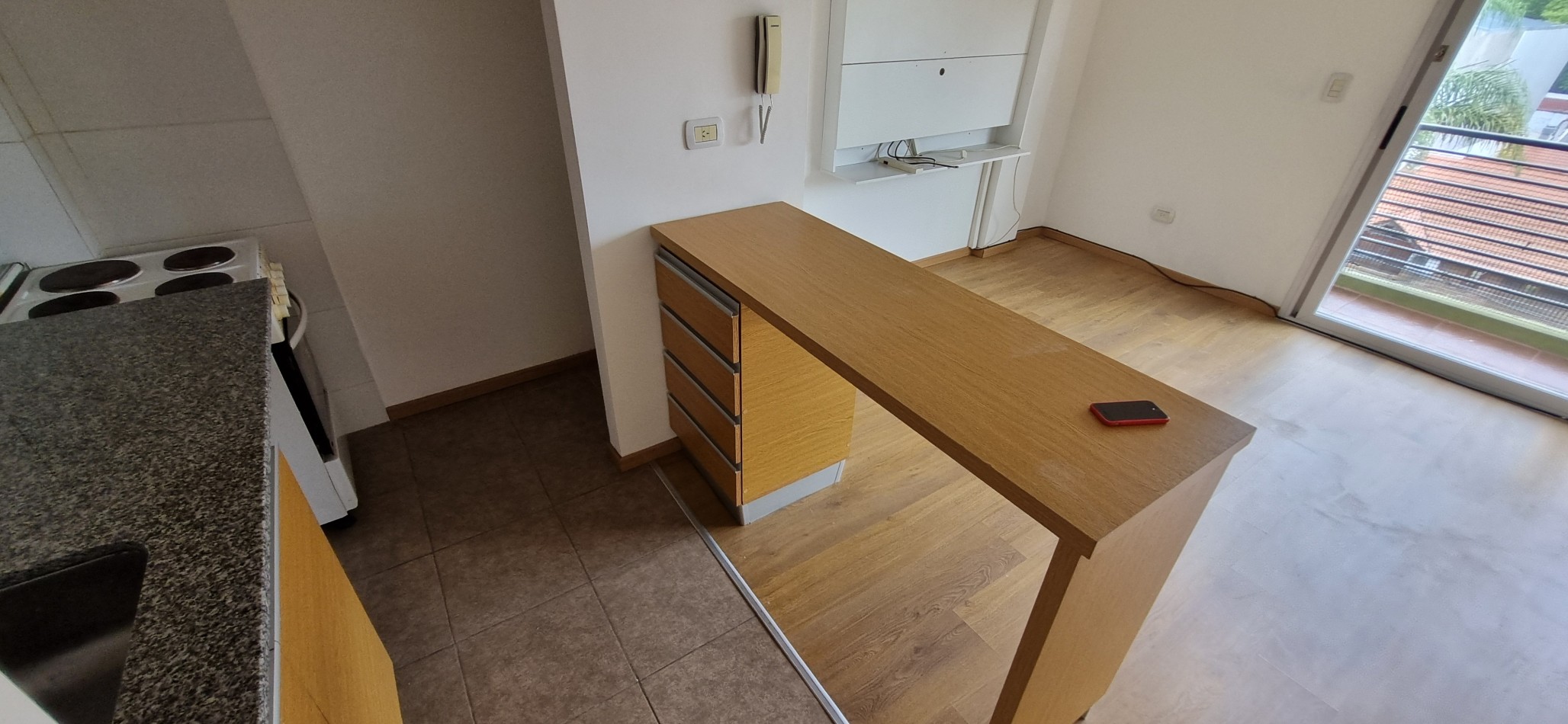 ALQUILER Monoambiente con cochera en Moron