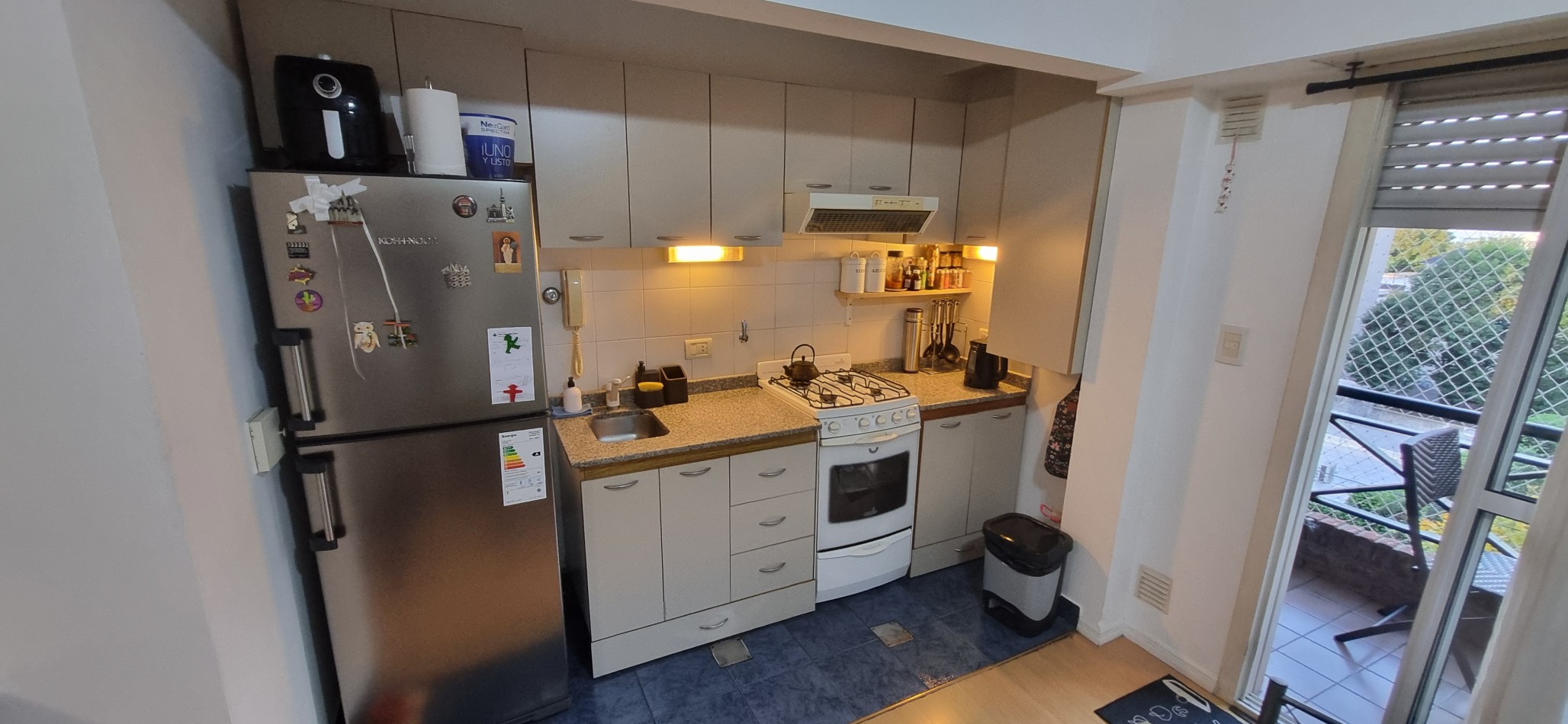Venta de departamento de dos ambientes en Castelar