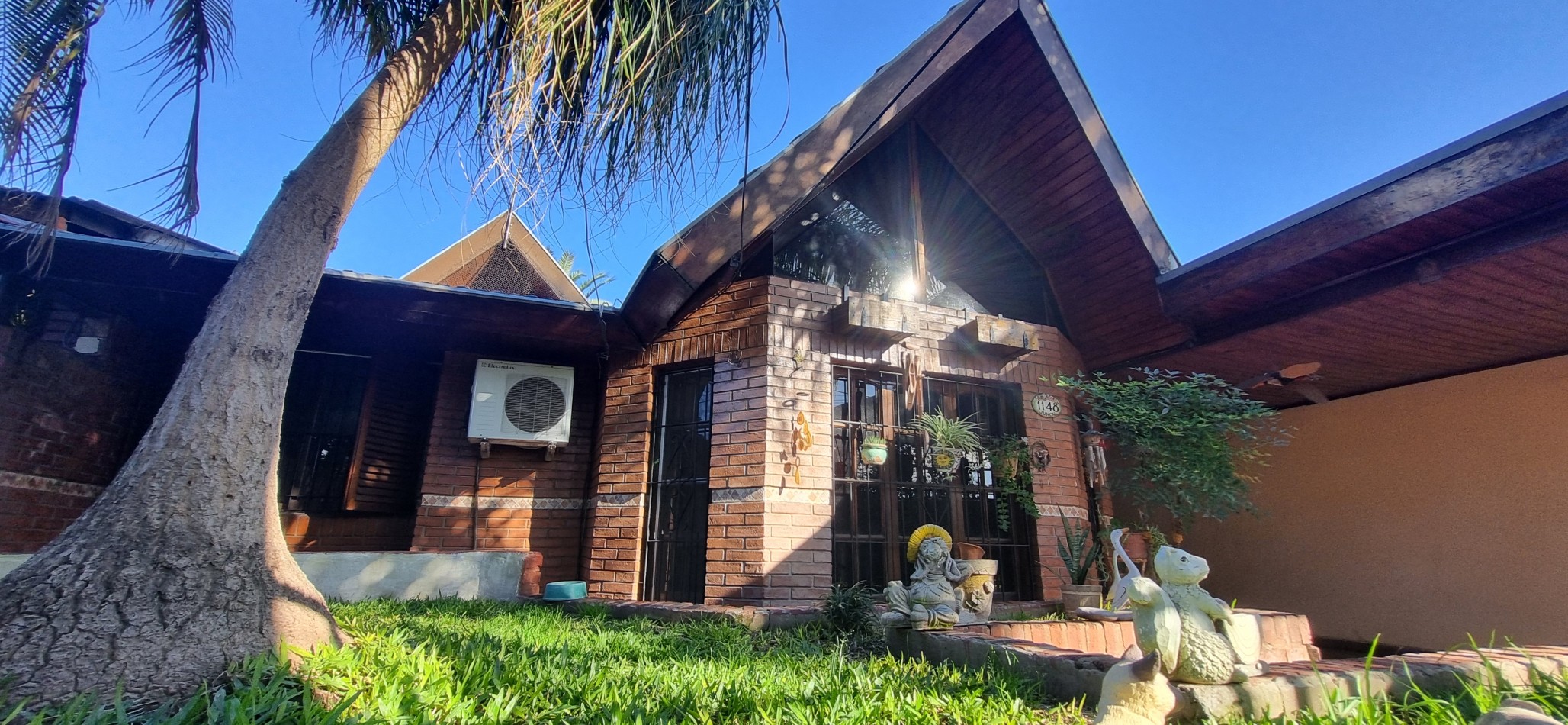 Casa a la venta en Ituzaingo. Gran terreno
