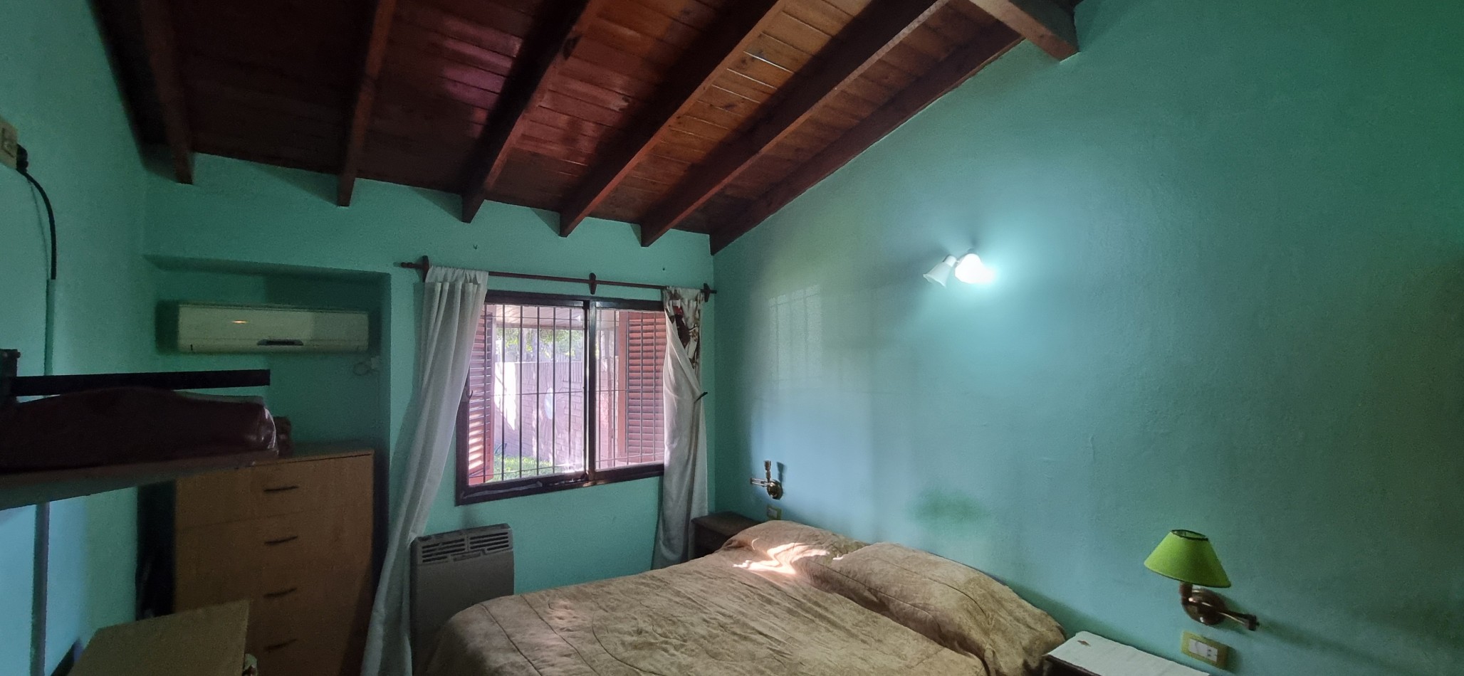 Casa a la venta en Ituzaingo. Gran terreno