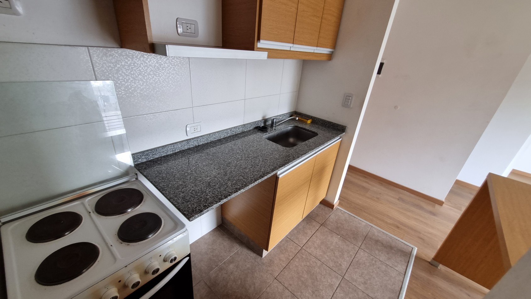 Monoambiente en alquiler en Moron Sur