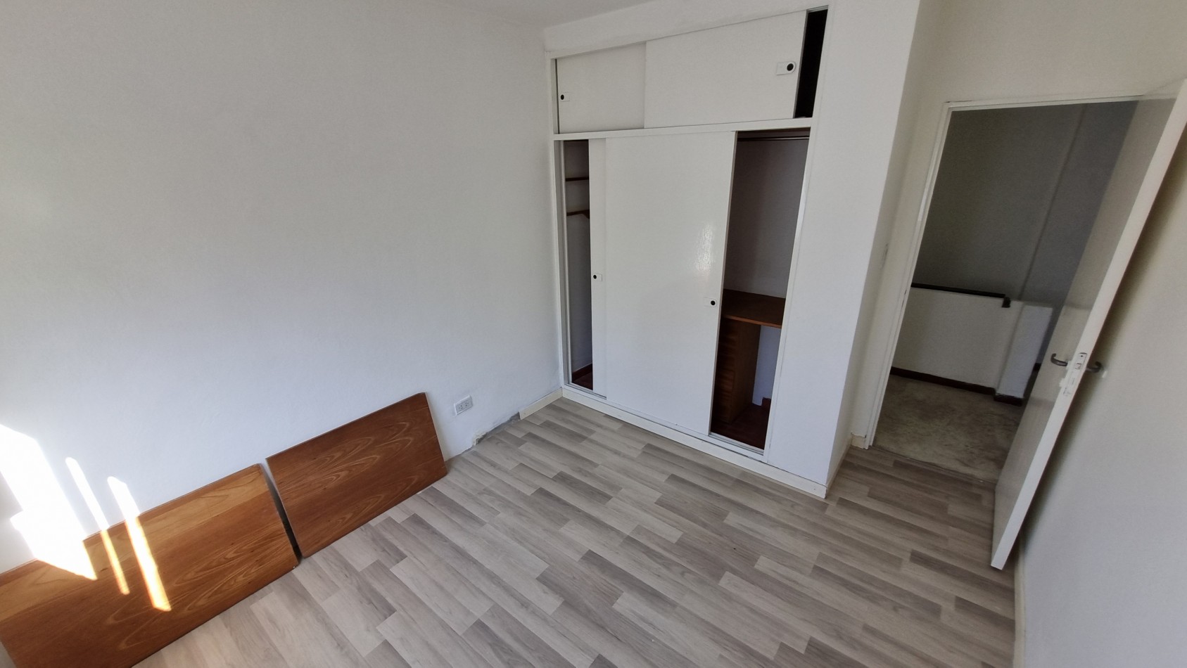 Duplex  3 ambientes -VENTA-  Castelar Norte-Apto Credito