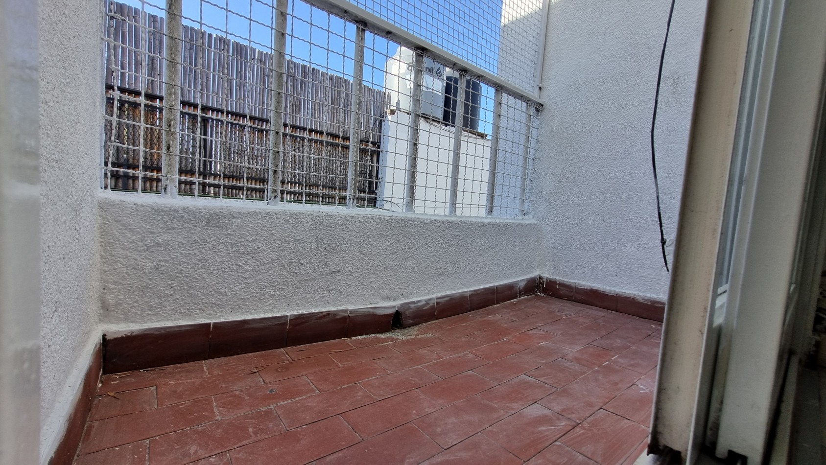 Duplex  3 ambientes -VENTA-  Castelar Norte-Apto Credito