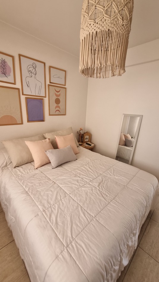 Departamento 2 amb. con cochera descubierta en Castelar Sur