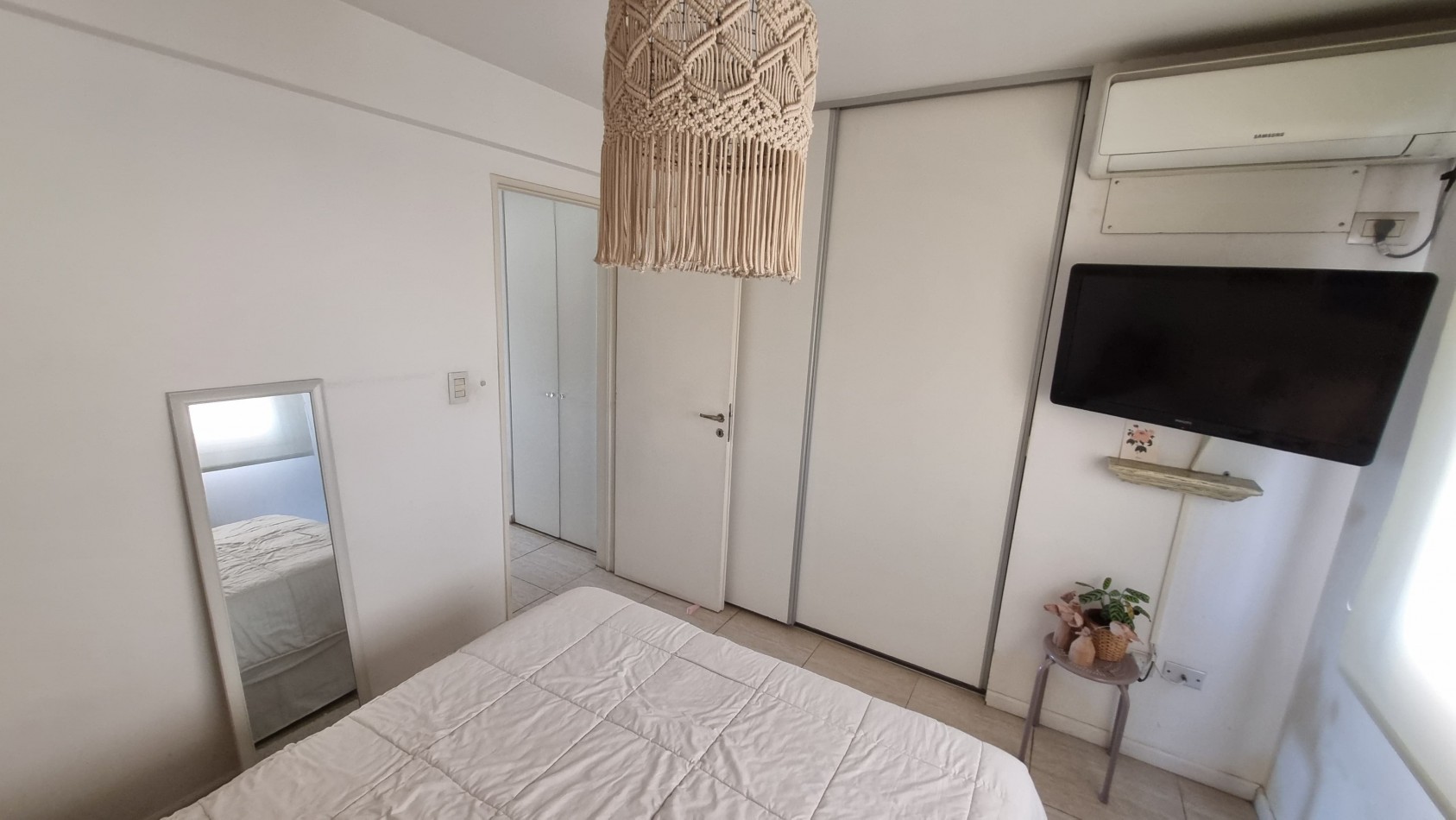 Departamento 2 amb. con cochera descubierta en Castelar Sur