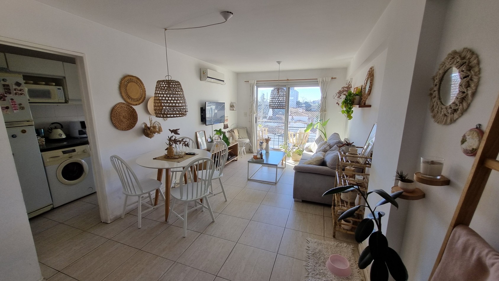 Departamento 2 amb. con cochera descubierta en Castelar Sur