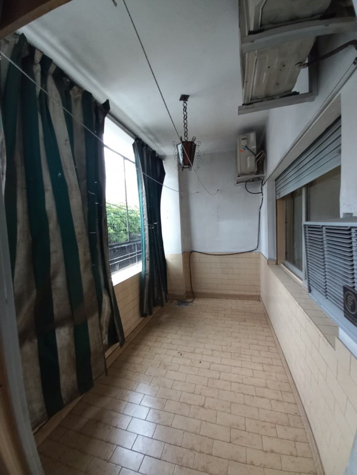 Oficina de 3 amb..con cochera cubierta en Ramos Mejia Norte