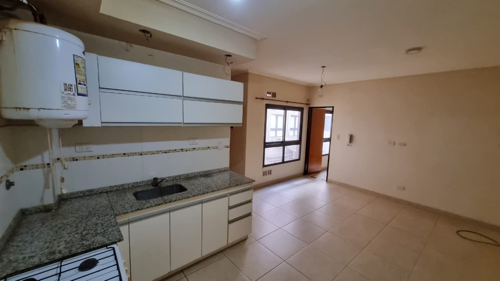 Departamento en alquiler de 2 amb. en Moron Sur