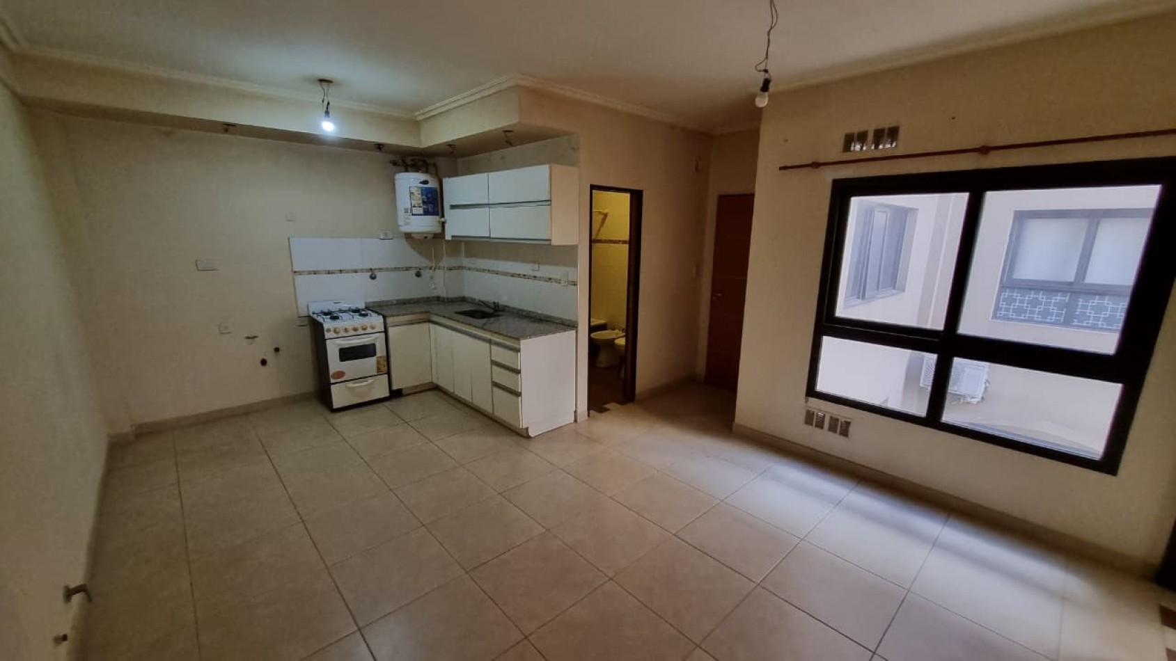 Departamento en alquiler de 2 amb. en Moron Sur