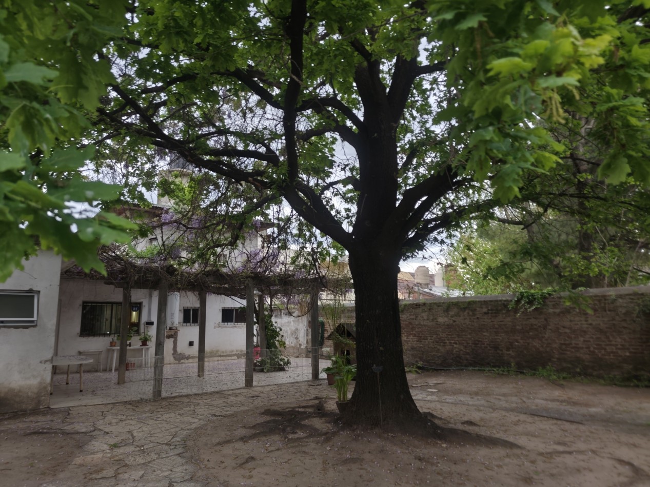 Lote con Chalet en Venta - Moron Norte