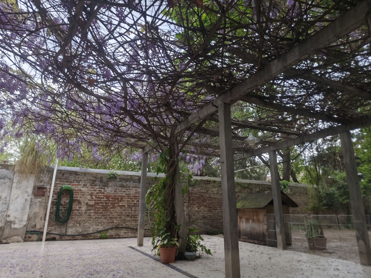 Lote con Chalet en Venta - Moron Norte