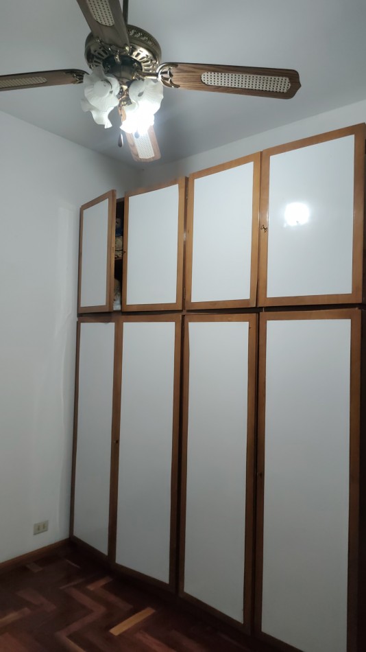 ALQUILER TEMPORAL - CASA AMERICANA DE 3 AMBIENTES CON GARAGE Y PATIO - MORON