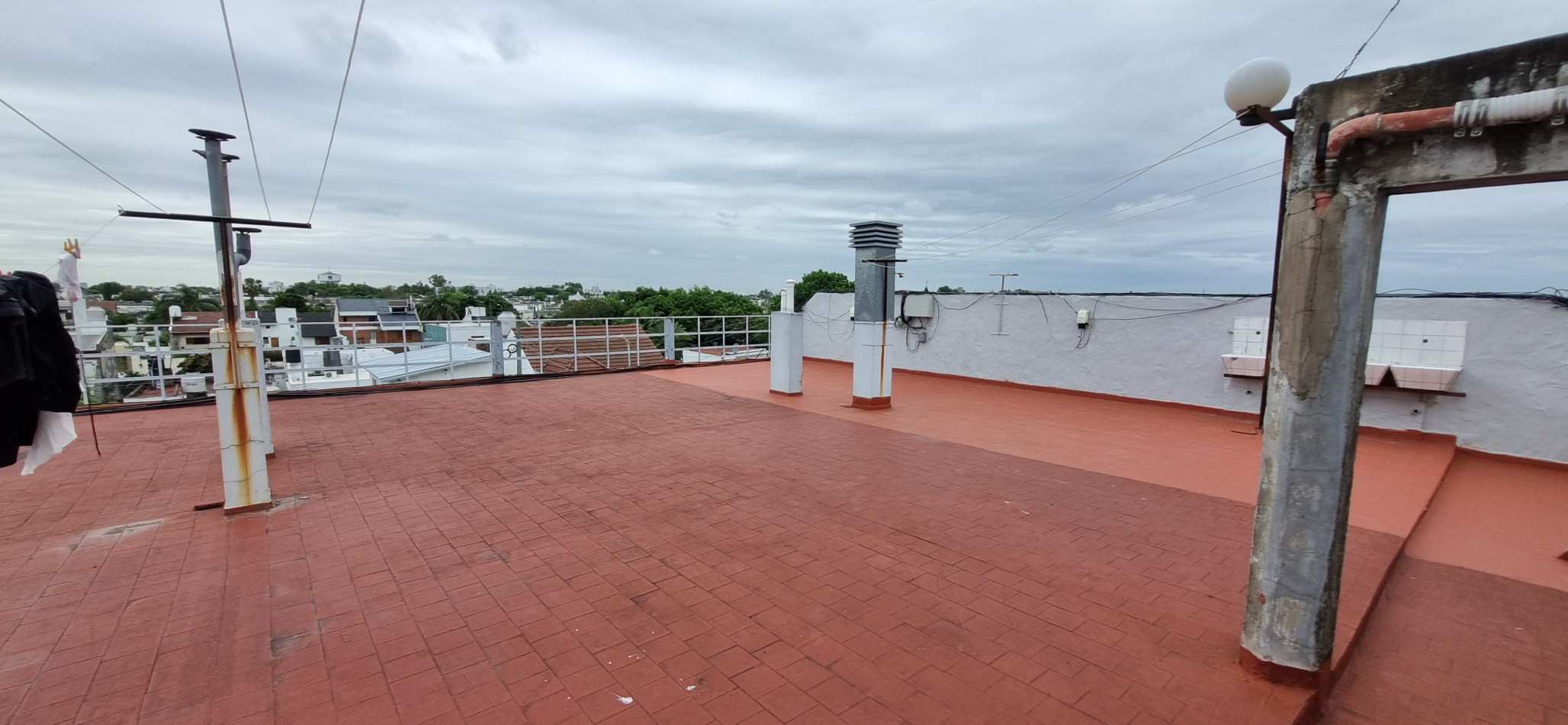 Venta de departamento de dos ambientes en Moron