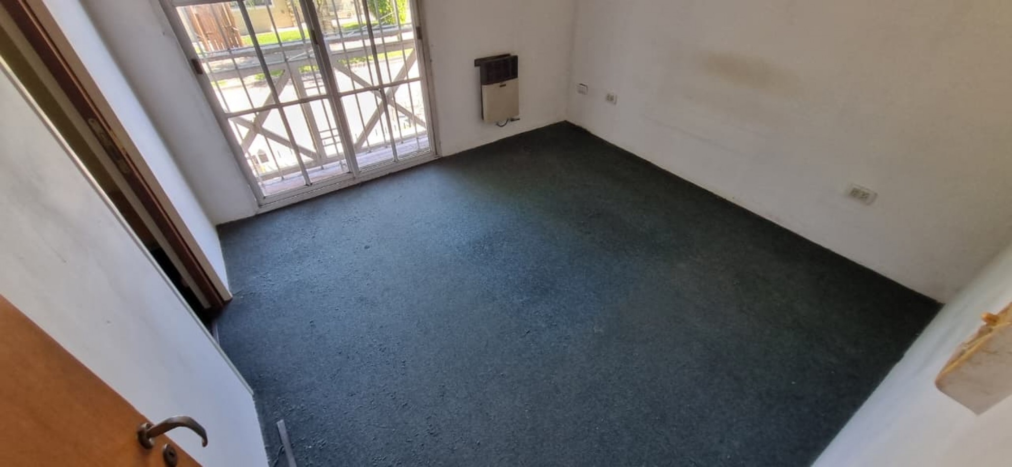 Vendemos PH de cuatro ambientes en Ituaingo