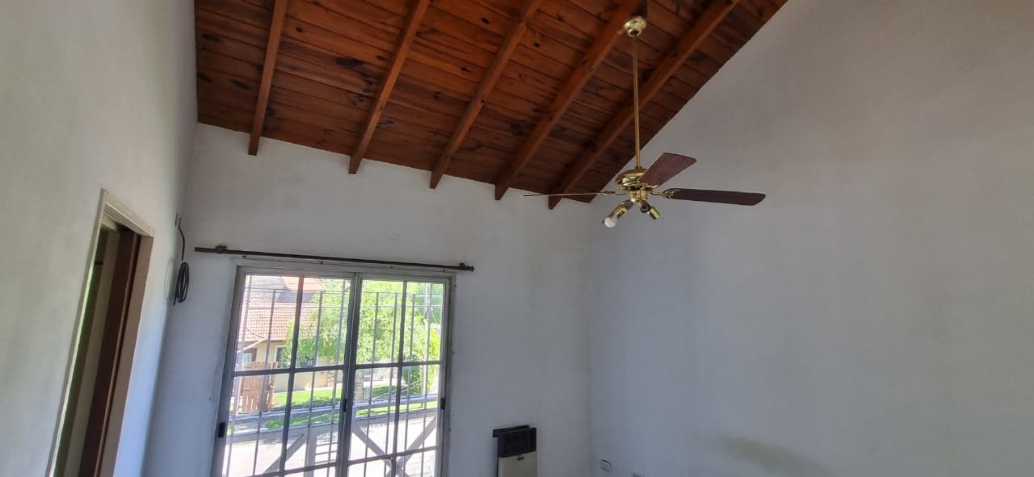 Vendemos PH de cuatro ambientes en Ituaingo