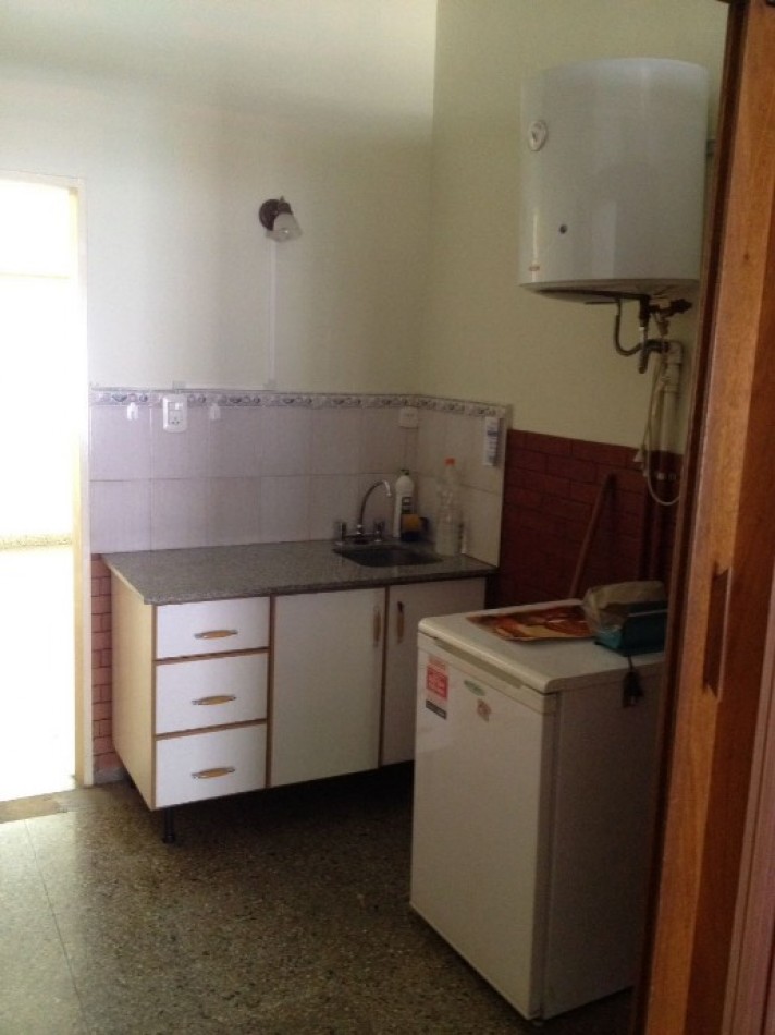 P.H. a la calle en Castelar Sur