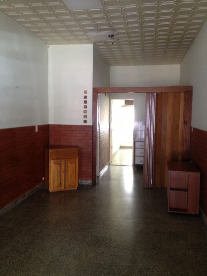 P.H. a la calle en Castelar Sur