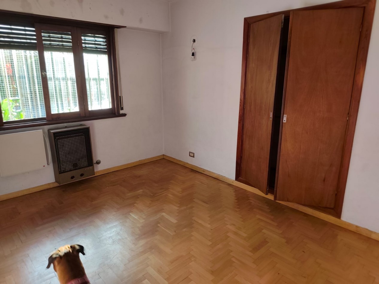 Venta Chalet en esquina- Castelar Sur