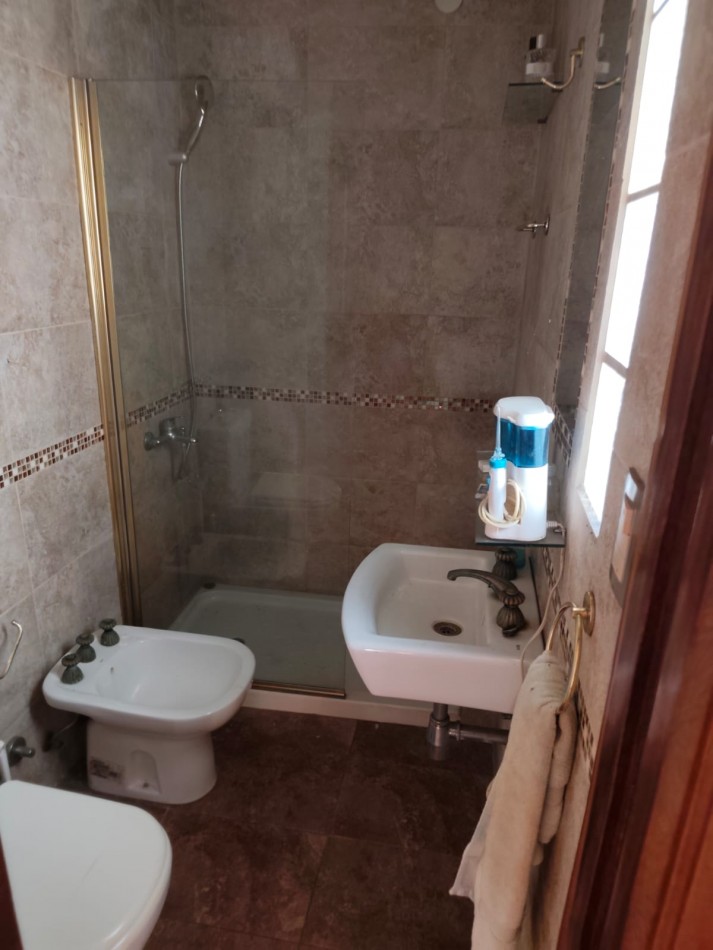 Venta Chalet en esquina- Castelar Sur