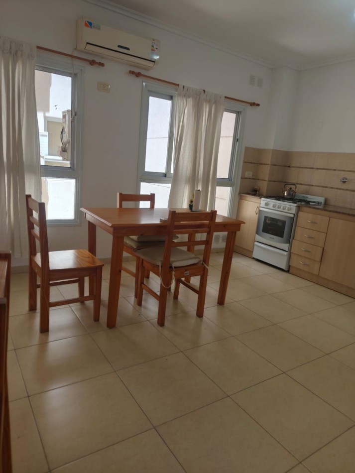 Departamento de 2 amb. en Moron