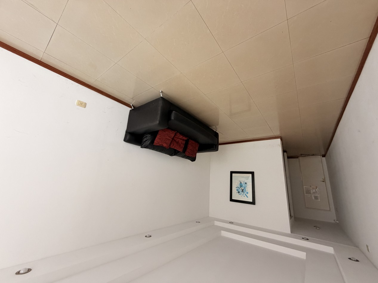 Alquiler departamento de dos ambientes Castelar - Semipiso